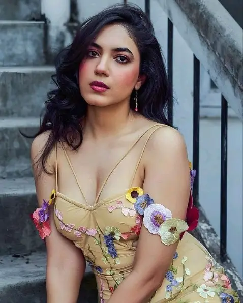 Book Call Girl in Pune